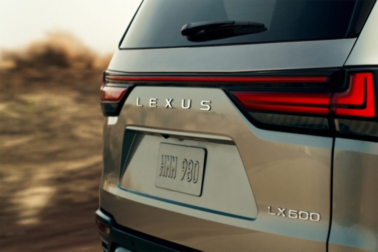 Nowy Lexus LX oficjalnie. Znamy datę premiery