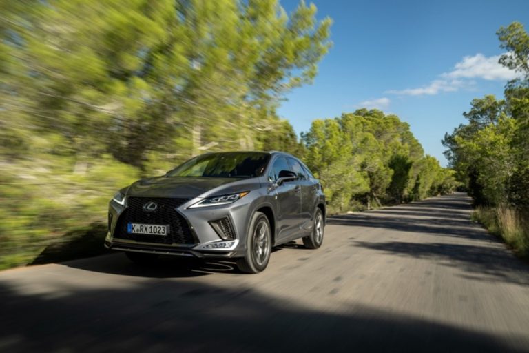 Te drogi zapierają dech w piersiach. 5 najpiękniejszych tras w Europie